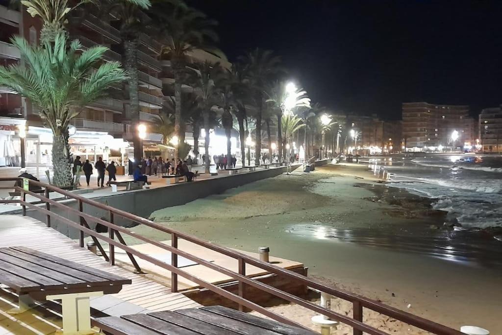Apartment Los Locos Beach With Balcony And Wi-Fi 托雷维耶哈 外观 照片