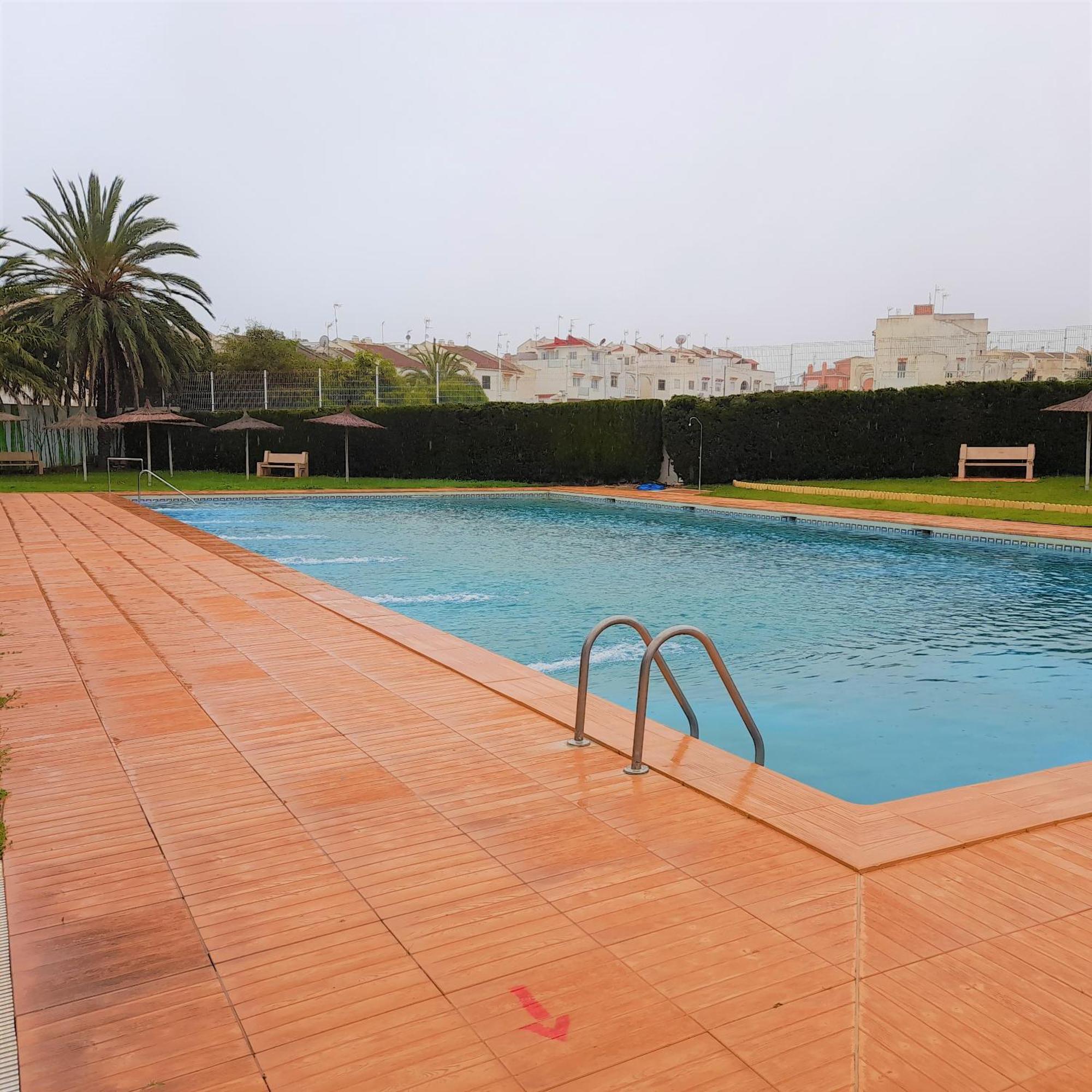 Apartment Los Locos Beach With Balcony And Wi-Fi 托雷维耶哈 外观 照片