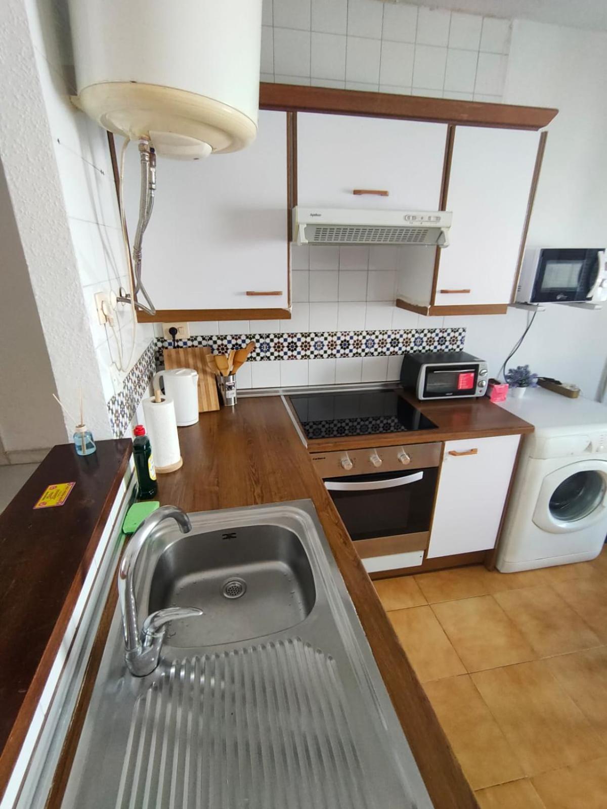 Apartment Los Locos Beach With Balcony And Wi-Fi 托雷维耶哈 外观 照片