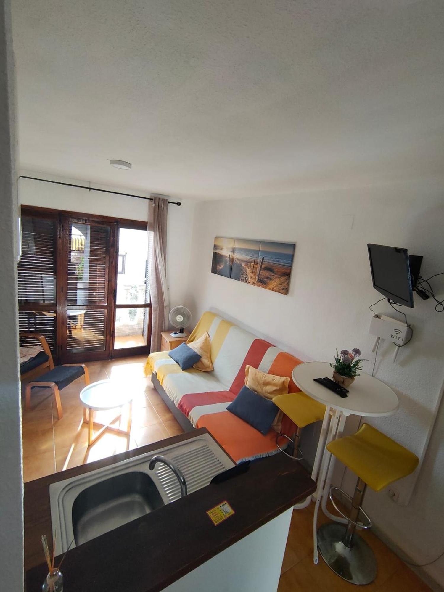 Apartment Los Locos Beach With Balcony And Wi-Fi 托雷维耶哈 外观 照片