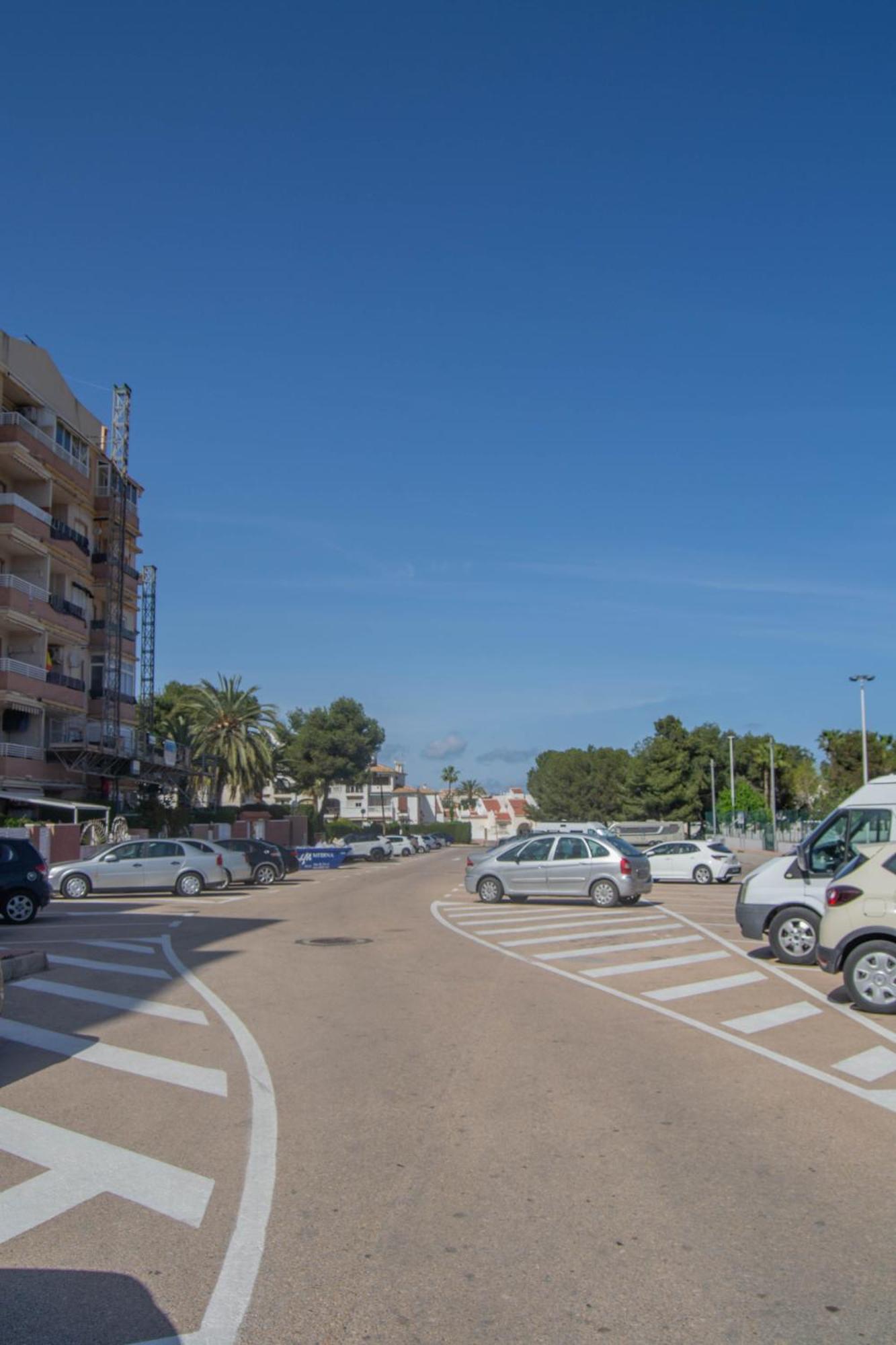 Apartment Los Locos Beach With Balcony And Wi-Fi 托雷维耶哈 外观 照片